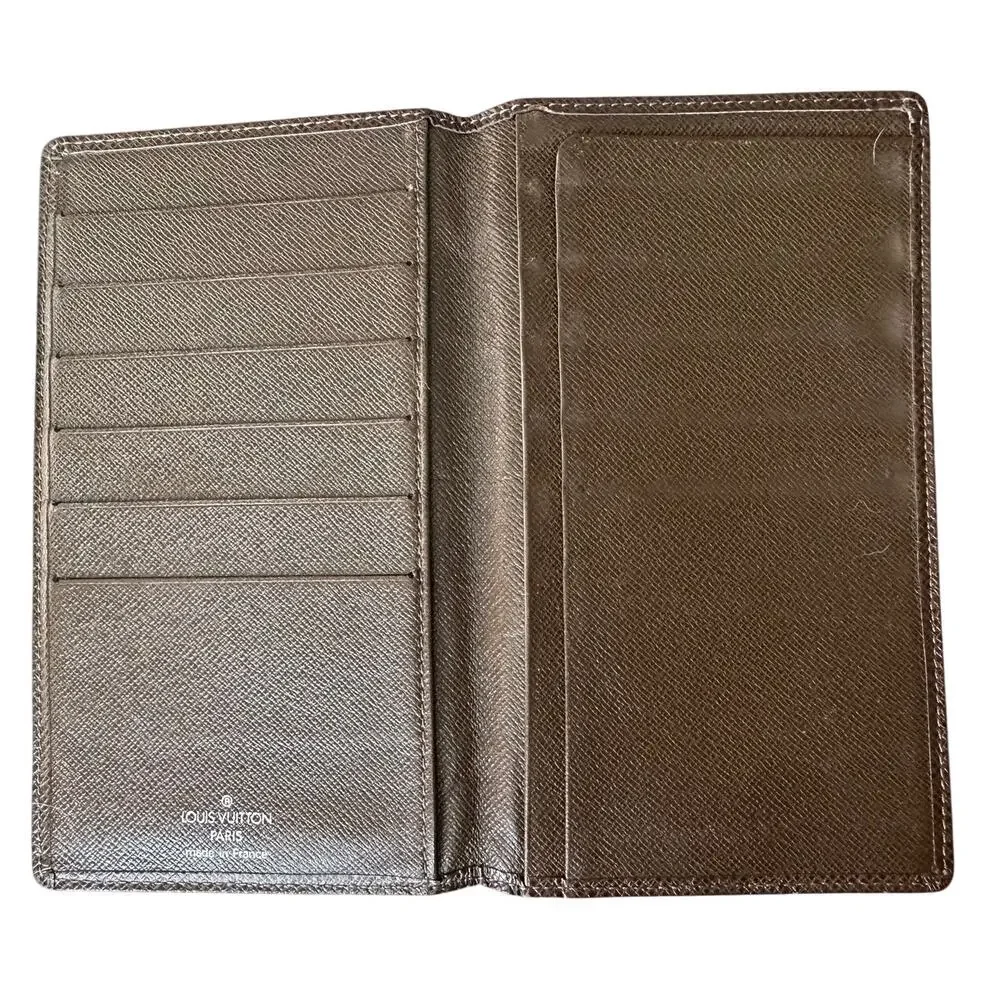 Louis Vuitton Paris Dark Brown Pebbled Leather Card Holder Wallet